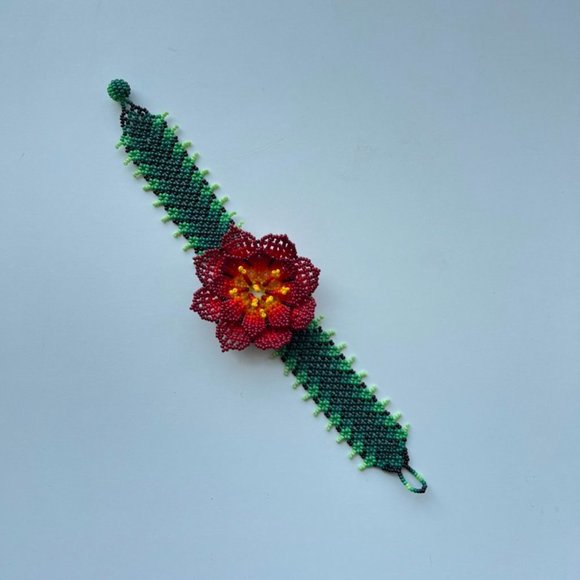 Mexican Handmade Beaded Flower Bracelet - Picture 3 of 4